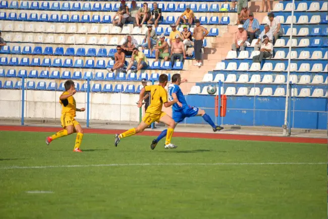 Foto Petrolul Ţicleni - CSM Slatina, rezultat final 0-4. Slătinenii merg în Liga a III-a. Marius Popa: „Echipa a fost peste aşteptările mele“