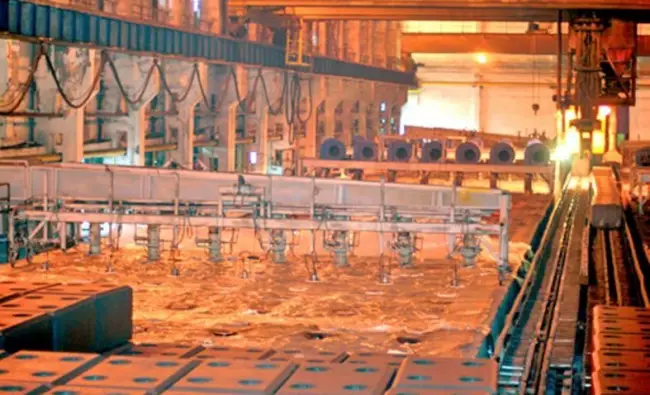 Foto Alro Slatina - 45 de ani de la prima şarjă