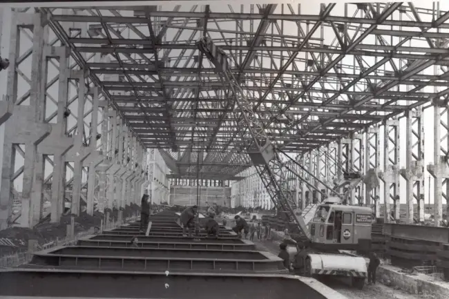 Foto ALRO - de la bauxită, la produse pentru  industria aeronautică