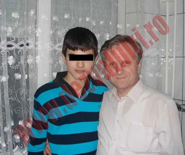 Foto Preotul porno de la Biserica Sfântul Nicolae din Slatina
