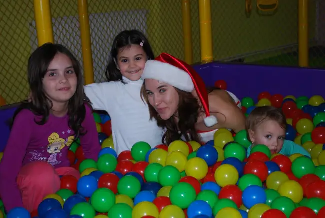 Foto Dodolino, primul loc de joacă pentru micii slătineni