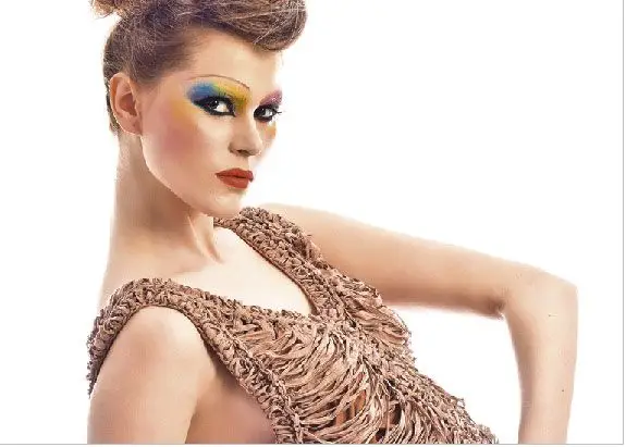 Foto Fotomodelul internaţional Raluca Enăşuţă se răsfaţă cu tratamente Maria Galland Paris