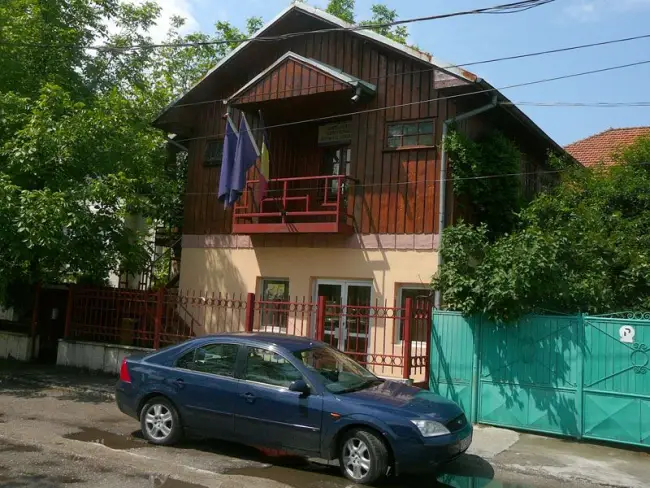 Foto Spionaj la Direcţia Judeţeană pentru Cultură Olt