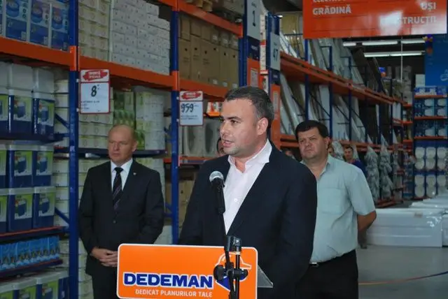 Foto FOTO. Dedeman a venit la Slatina