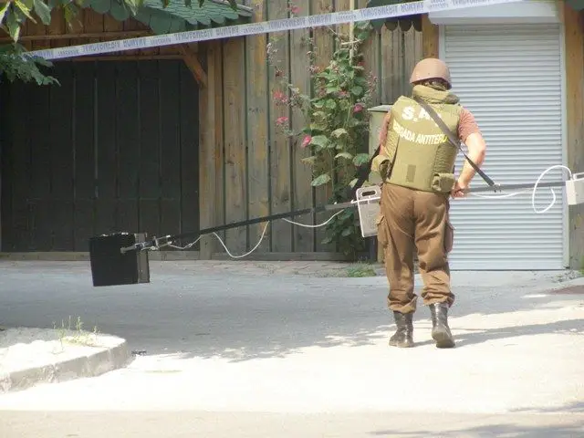 Foto FOTO&VIDEO. Alarmă cu bombă, în apropiere de Restaurantul Taverna din Slatina