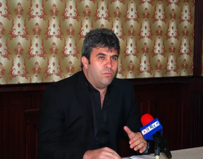 Foto Primarul din Studina, afaceri de familie cu bunurile altora