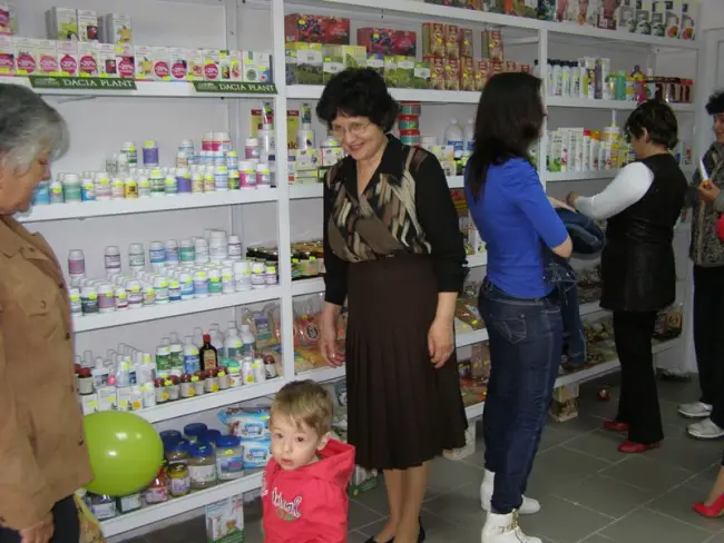 Foto FOTO. Med-Yan, cea mai nouă farmacie naturistă din Slatina