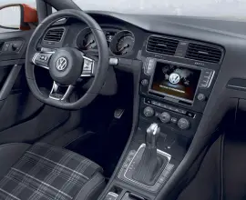 Foto 15 dotări şi tehnologii care nu trebuie să-i lipsească maşinii tale în 2015 