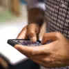 Imagine Cum gestionezi conturile de social media de pe telefonul mobil