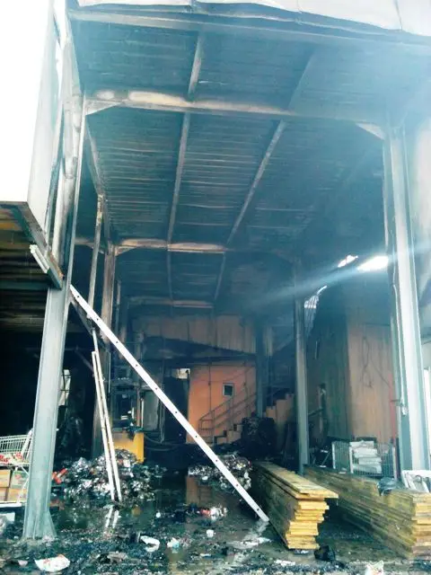 Foto VIDEO&FOTO. Incendiu la depozitul Magazinului „Ana Maria” din Caracal