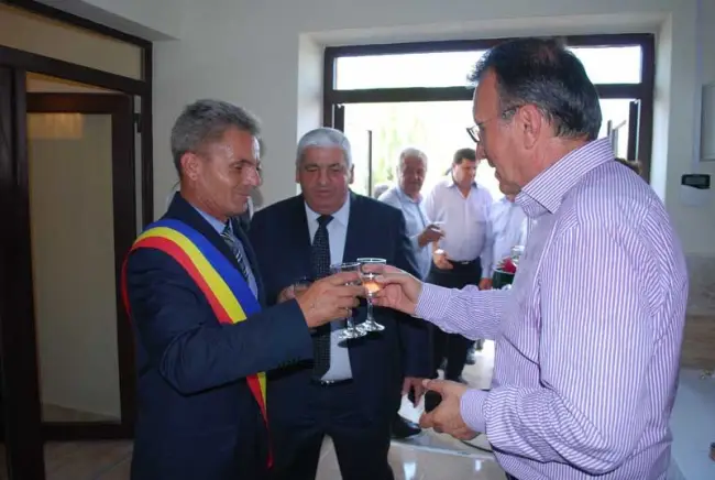Foto FOTO. Primăria Vlădila are un nou sediu. Valoarea investiţiei, peste şapte miliarde lei vechi