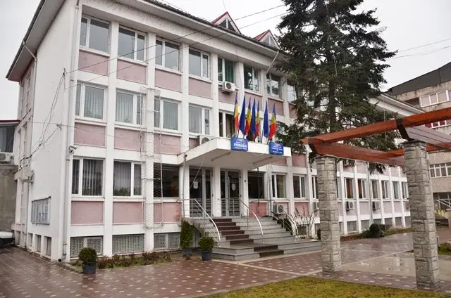 Foto Primăria Balş nu se dezminte: contract de miliarde încredinţat unei firme cu datorii uriaşe la stat