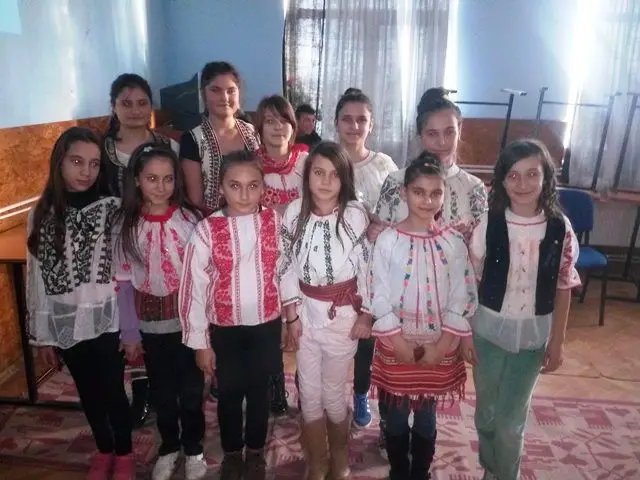 Foto FOTO. La Şcoala Stoicăneşti, cântecele patriotice au înlocuit sunetul clopoţelului