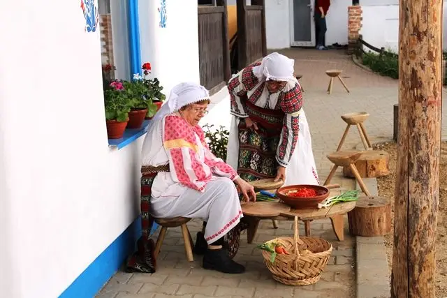 Foto GALERIE FOTO. De Florii, la Bobiceşti, se găteşte şi se mănâncă peşte aşa cum o făceau oltenii, în urmă cu câteva sute de ani