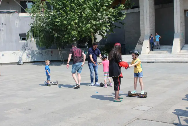 Foto GALERIE FOTO. „Slatina, oraşul copiilor”. Sute de prichindei au ocupat Esplanada, de ziua lor