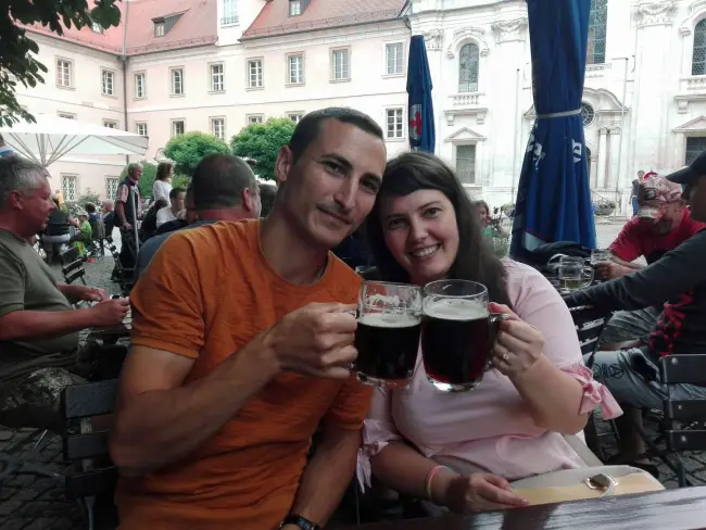 Foto Un oltean și soția acestuia, morți în cumplitul accident din Austria. Bărbatul a putut fi identificat cu ajutorul surorii sale, femeia încă nu
