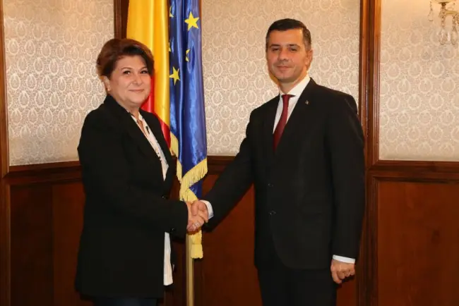 Foto FOTO. Paul Stănescu şi Marius Nica au preluat mandatele la Ministerul Dezvoltării Regionale, Administraţiei Publice şi Fondurilor Europene 
