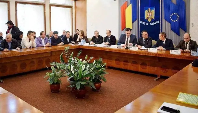 Foto Olteanul Paul Stănescu, semnătură pentru investiţii de 138,39 de milioane de lei în judeţul Satu Mare, pentru drumuri
