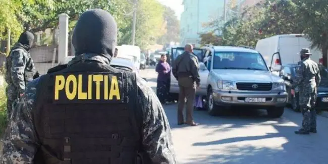 Foto Membrii Clanului Brătianu, condamnați la câte 7 ani de închisoare. 11 milioane de euro au de plătit către ANAF
