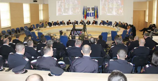 Foto FOTO. Bilanţ 2017. ISU Olt premiat cu Placheta Onorifică a IGSU, pentru activitatea de anul trecut