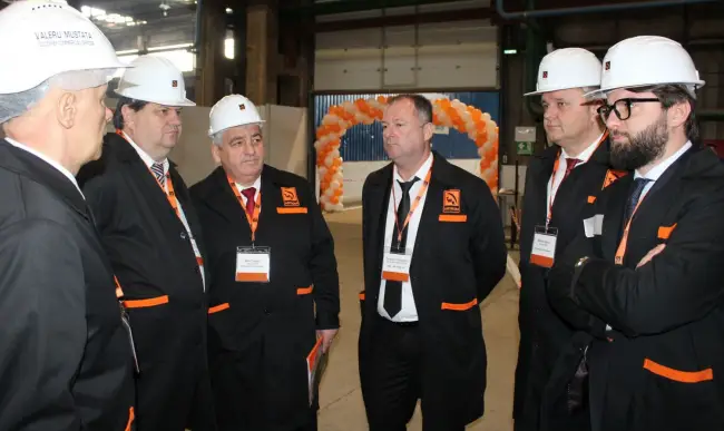 Foto Deputatul Dan Ciocan, printre demnitarii prezenţi la inaugurarea noii investiţii TMK-Artrom Slatina