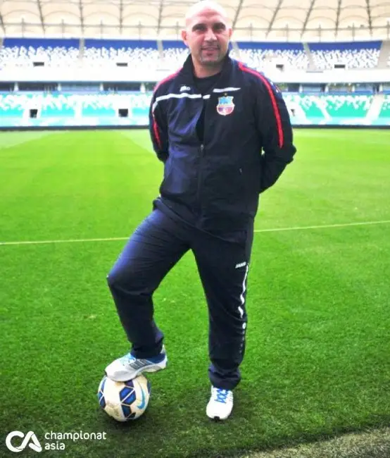 Foto Slătineanul Augustin Chiriţă, preparator fizic al echipei naţionale de fotbal a Uzbekistanului