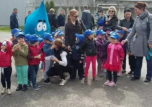 Foto FOTO. Elevii de la două şcoli şi o grădiniţă din Slatina au vizitat Stația de Epurare 