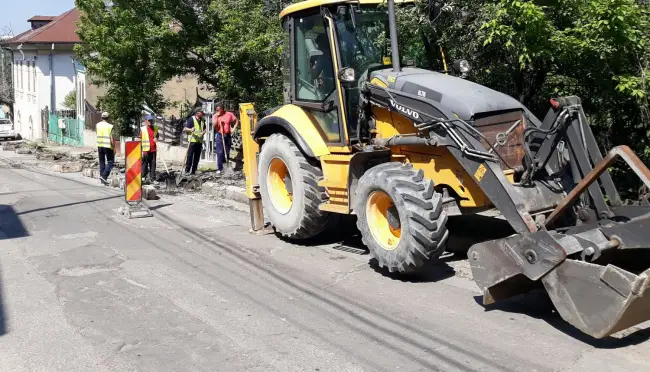 Foto FOTO. Se asfaltează strada Ghiocei din Slatina