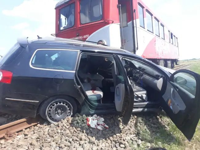Foto IMAGINI cu accidentul de tren de la Brastavățu (FOTO&VIDEO)