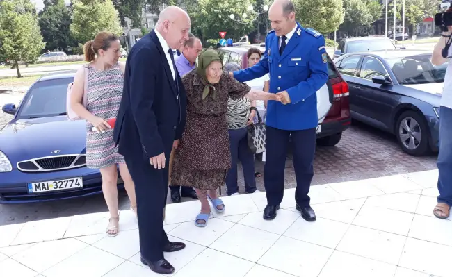Foto FOTO&VIDEO. Sofia Petrișor, olteanca de-o vârstă cu Unirea, sărbătorită de autorități