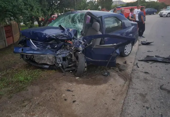 Foto Şoferul vinovat de moartea a două persoane, în accidentul de la Slătioara, vrea să fie eliberat