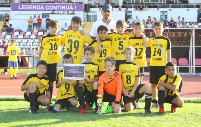 Foto Puştii de la Athletic Slatina, pe podium la Cupa FC Argeş – Nicolae Dobrin