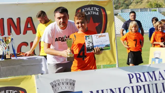 Foto FOTO. Zimbru Chişinău şi Academia „Dani Coman”, câştigătoarele Slatina Junior Cup, turneu organizat de Athletic