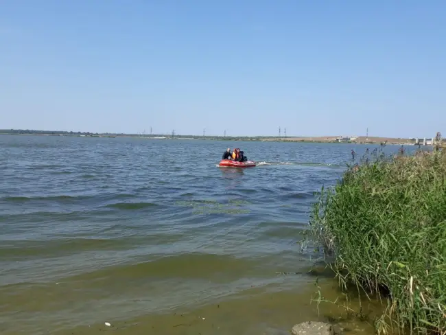 Foto FOTO&VIDEO. Tânăr din Curtea de Argeș, înecat în Olt la Drăgănești