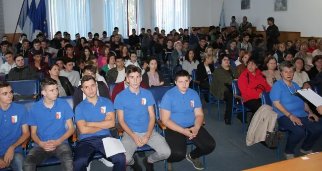 Foto Ziua Mondială a Educaţiei, marcată la Liceul „Alexe Marin” din Slatina