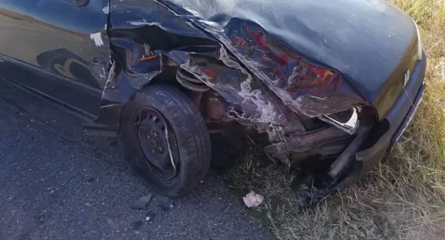 Foto FOTO. Accident la Coteana. Un bărbat a ajuns la spital