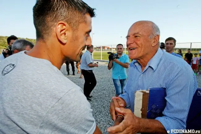 Foto FOTO. Şlefuitorul de talente, Ion Pîrvulescu: „Luţu a fost, ca talent, peste Hagi. L-au stricat profesionistele din Bucureşti. Au zis, a venit ţăranul de la Valea Mare, pe el!”