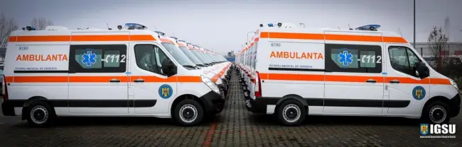 Foto 11 ambulanţe noi, achiziţionate de Ministerul Dezvoltării cu fonduri UE, ajung în judeţul Olt