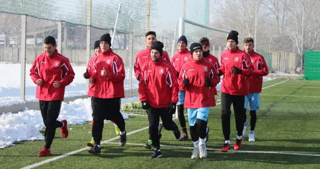 Foto FOTO. CSM Slatina s-a reunit cu 22 de jucători. David Oprescu şi Bogdan Panait, numele noi care vor pune umărul la promovarea în Liga a III-a