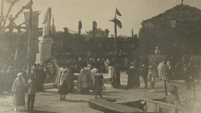 Foto PERSONALITĂŢI ISTORICE, LA SLATINA. Regina Maria, prezentă la dezvelirea statuii Ecaterinei Teodoroiu 