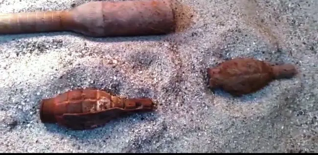 Foto FOTO&VIDEO. Grenade neexplodate din cel de Al Doilea Război Mondial, găsite la Piatra Olt