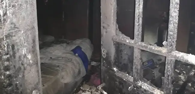 Foto FOTO&VIDEO. Locuinţă distrusă de un incendiu, la Teslui