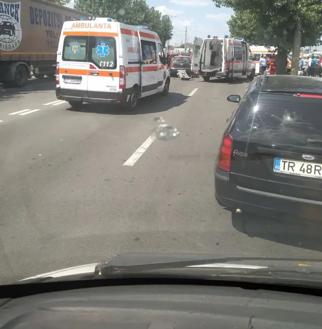 Foto FOTO. Accident rutier cu mai multe victime, în zona magazinului Dedeman din Slatina