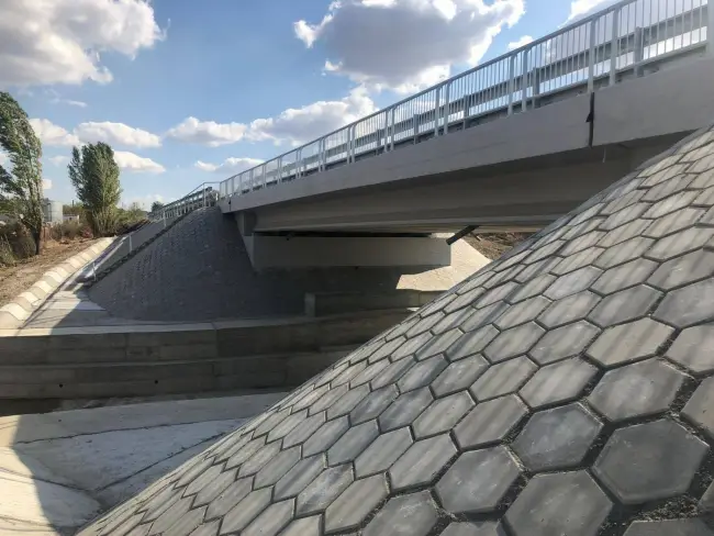 Foto FOTO. Podul de la Găneasa, inspectat de DRDP Craiova, înainte de darea în folosință