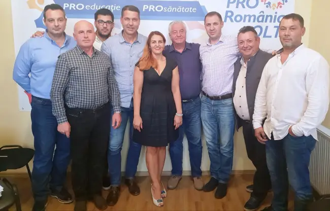 Foto Foşti membri PDL, reuniţi în Pro România Olt. Marius Bălaşa, la al patrulea partid