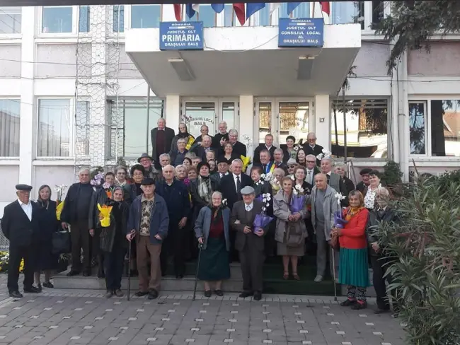 Foto Liberalul Teodosescu de la Balş, campanie mascată cu o zi înainte de alegeri - FOTO