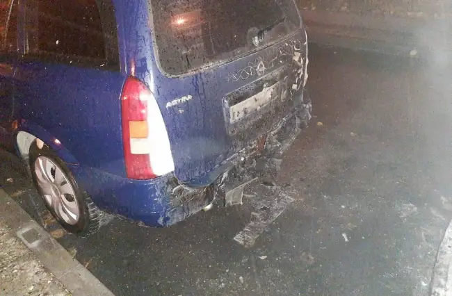 Foto FOTO&VIDEO. Două maşini în flăcări, pe strada Libertăţii, noaptea trecută