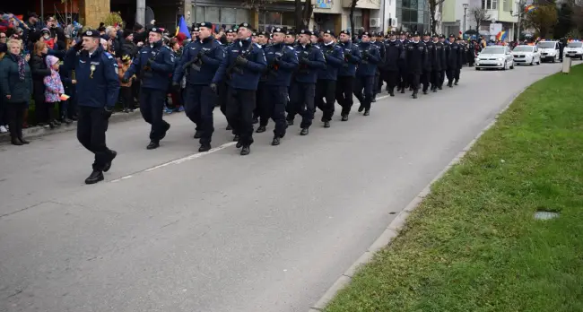 Foto FOTO | Ziua Naţională, marcată la Slatina: „Într-o lume a globalizării, păstrarea identităţii naţionale este foarte importantă”