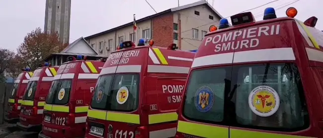 Foto FOTO&VIDEO. Cinci noi ambulanţe SMURD, pentru subunităţile ISU Olt