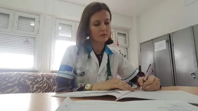 Foto Medicii de la Spitalul Slatina continuă greva japoneză. Doctorul Cătălin Dudu: „Tot mai multe spitale s-au raliat cu noi”